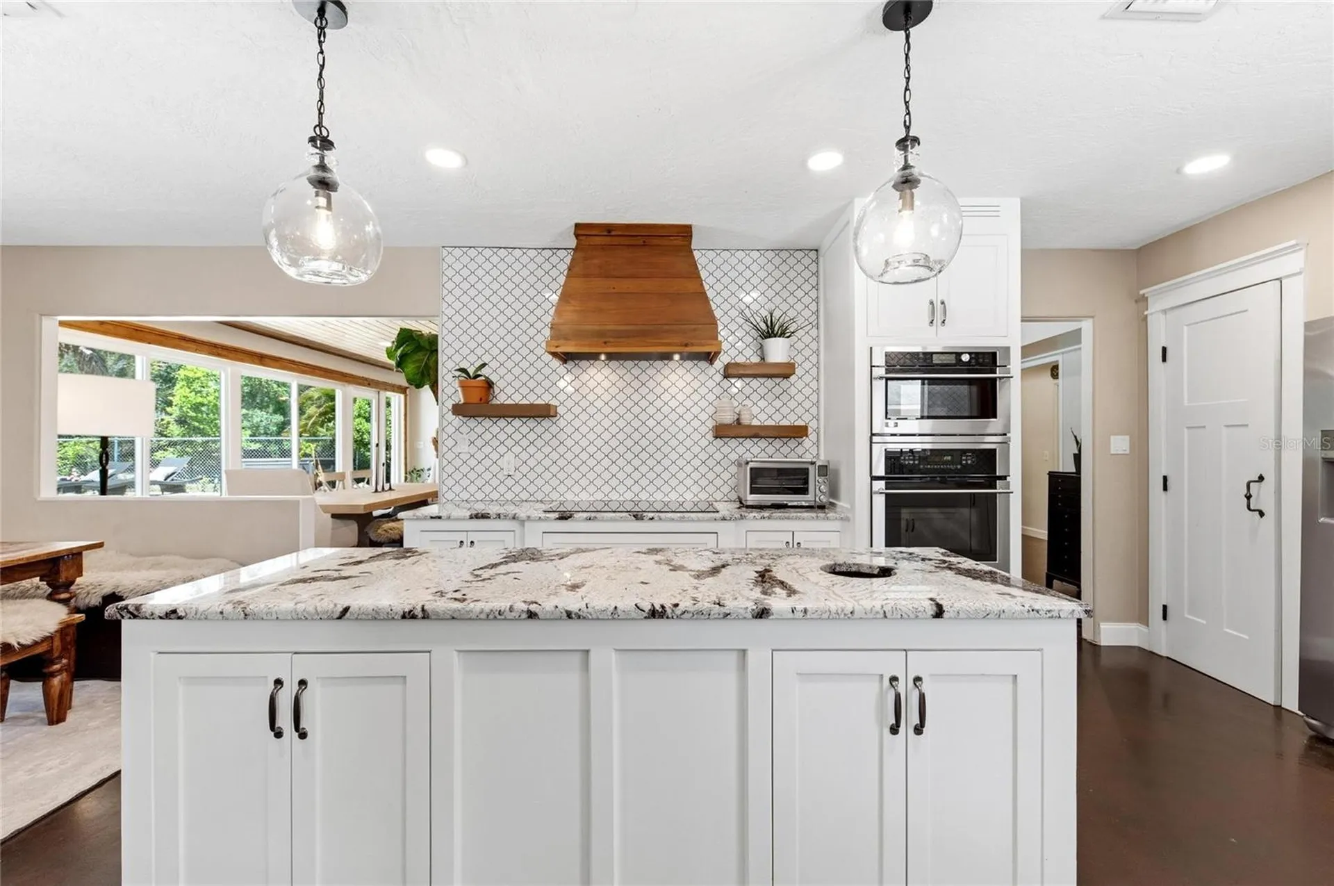 2515 49th Street Sarasota FL 34234
