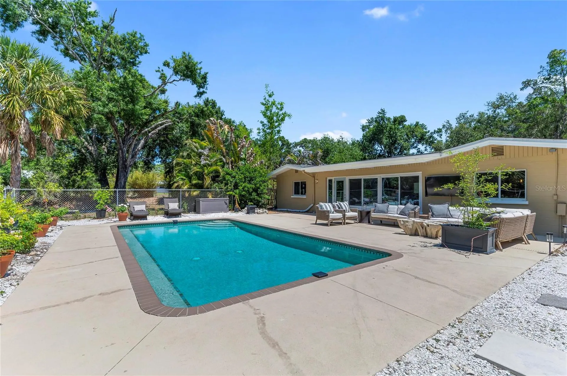 2515 49th Street Sarasota FL 34234