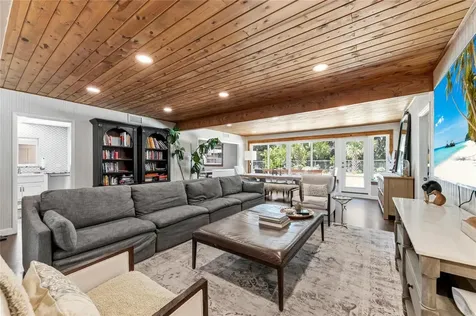 2515 49th Street Sarasota FL 34234
