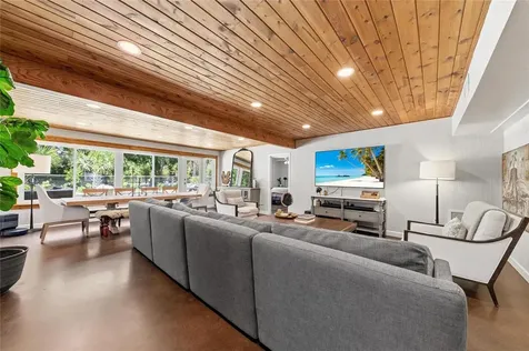 2515 49th Street Sarasota FL 34234