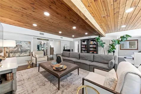 2515 49th Street Sarasota FL 34234