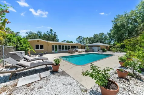 2515 49th Street Sarasota FL 34234