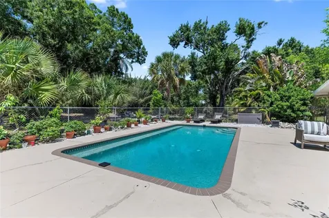 2515 49th Street Sarasota FL 34234