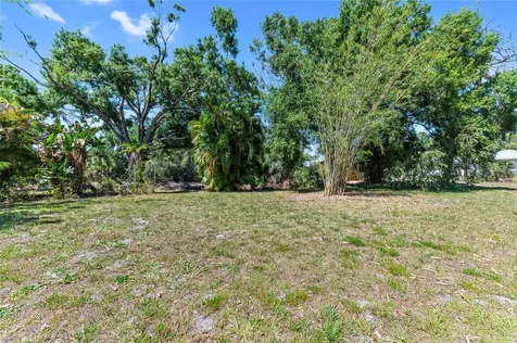 2515 49th Street Sarasota FL 34234