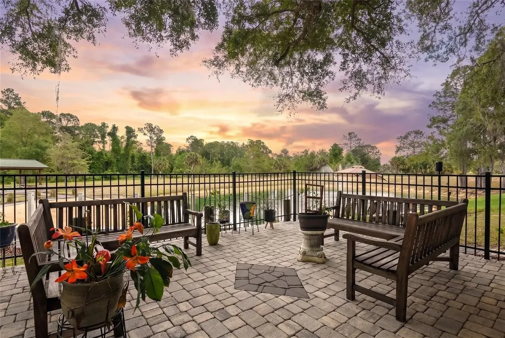 1851 Maytown Road Oak Hill FL 32759
