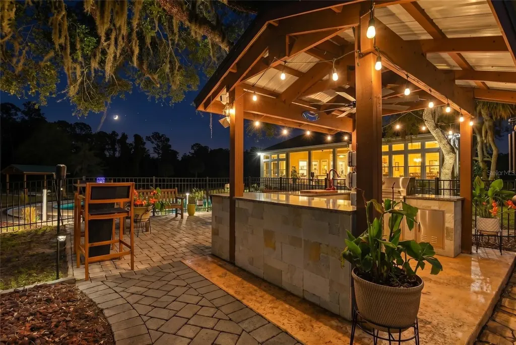 1851 Maytown Road Oak Hill FL 32759