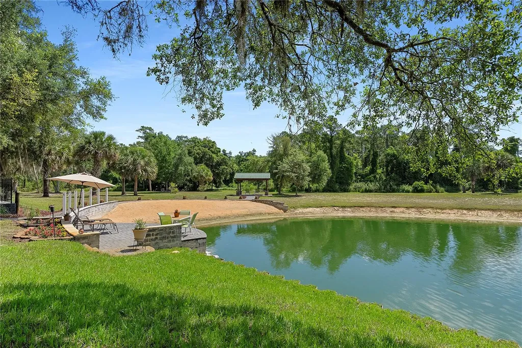 1851 Maytown Road Oak Hill FL 32759