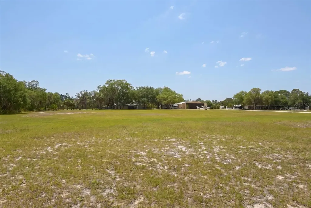 1851 Maytown Road Oak Hill FL 32759