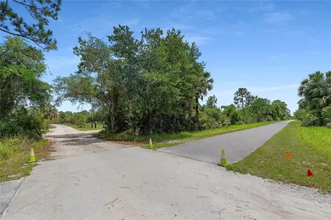 1851 Maytown Road Oak Hill FL 32759