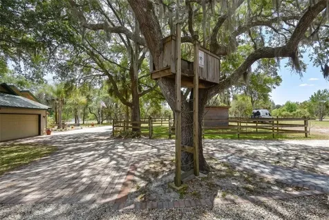 1851 Maytown Road Oak Hill FL 32759
