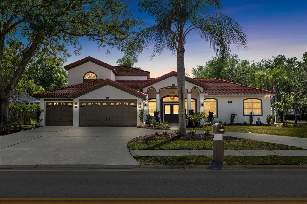 1534 E Lake Woodlands Parkway Oldsmar FL 34677