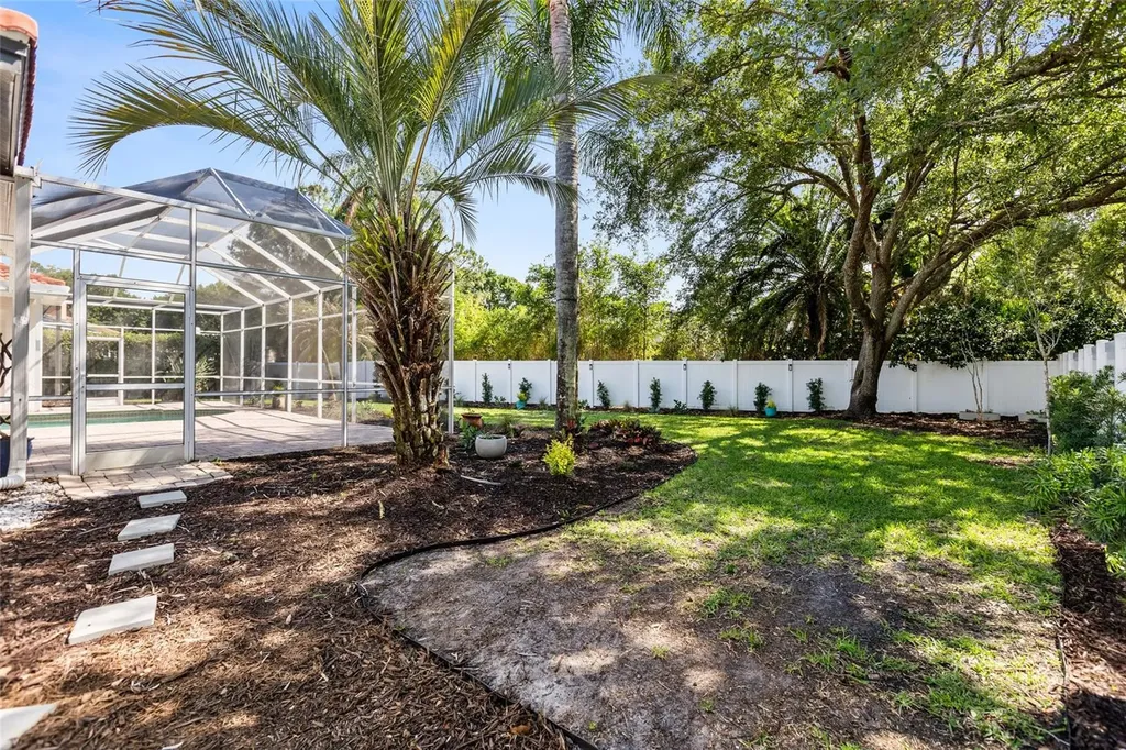 1534 E Lake Woodlands Parkway Oldsmar FL 34677