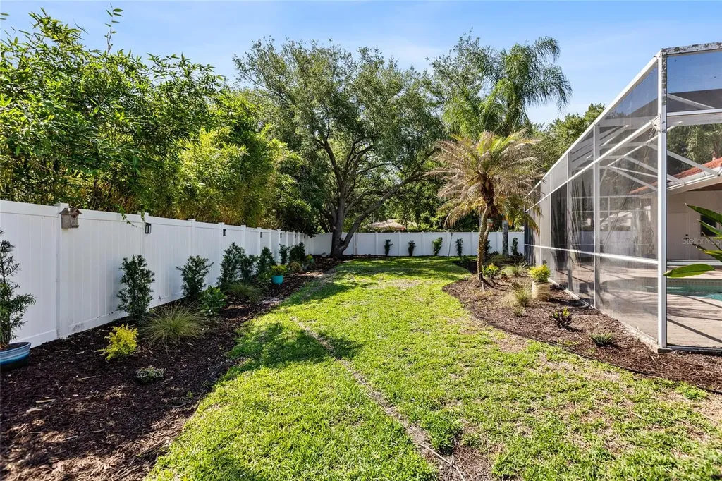 1534 E Lake Woodlands Parkway Oldsmar FL 34677