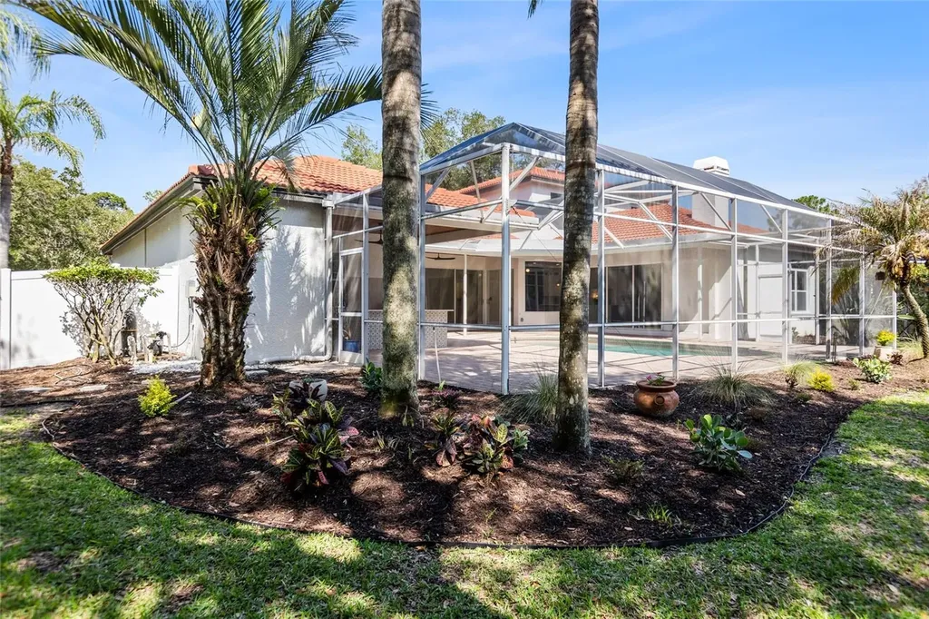 1534 E Lake Woodlands Parkway Oldsmar FL 34677