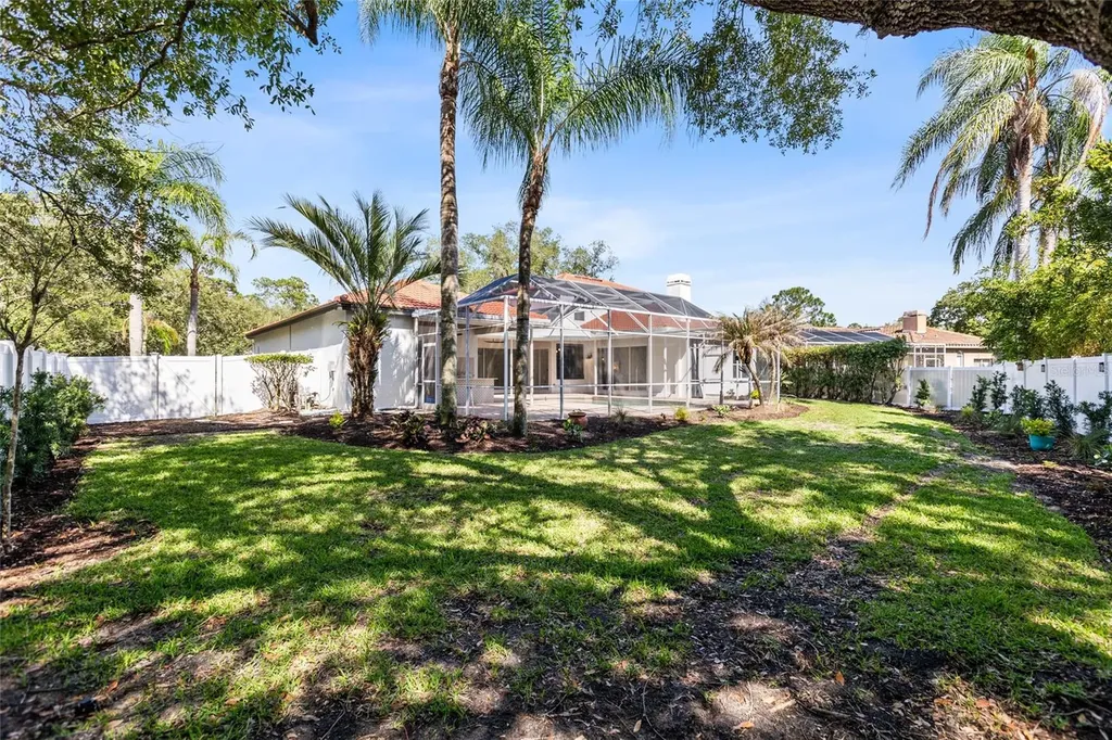 1534 E Lake Woodlands Parkway Oldsmar FL 34677