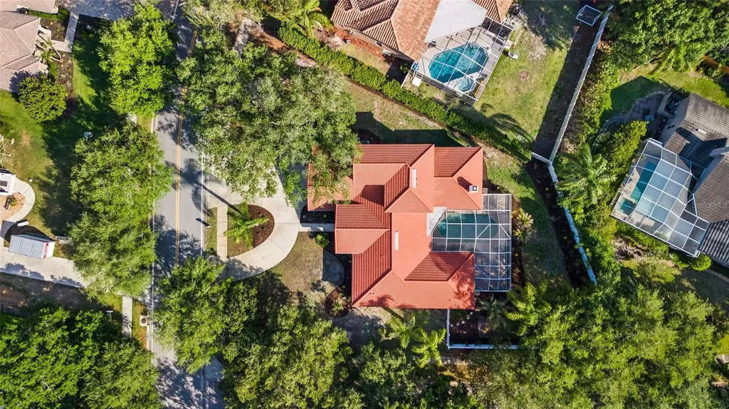 1534 E Lake Woodlands Parkway Oldsmar FL 34677