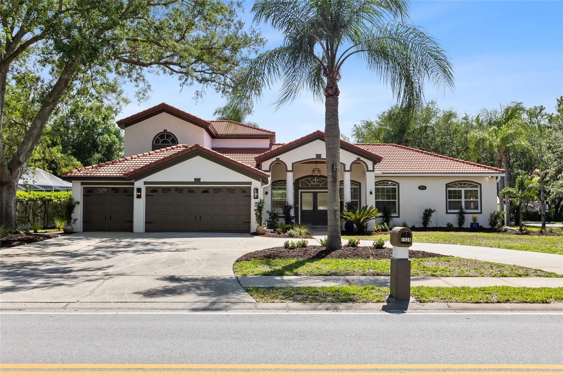 1534 E Lake Woodlands Parkway Oldsmar FL 34677