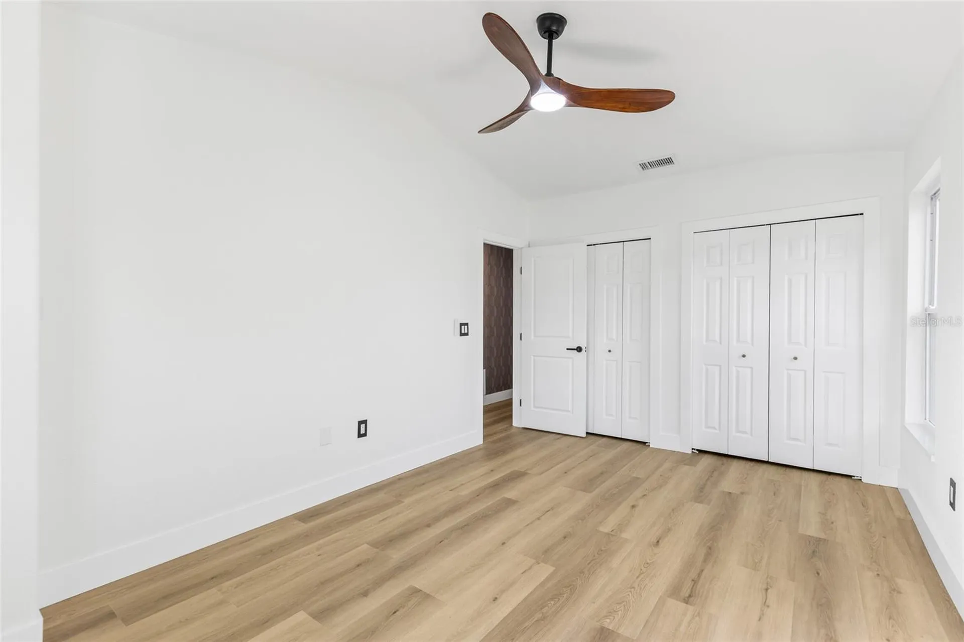 1534 E Lake Woodlands Parkway Oldsmar FL 34677