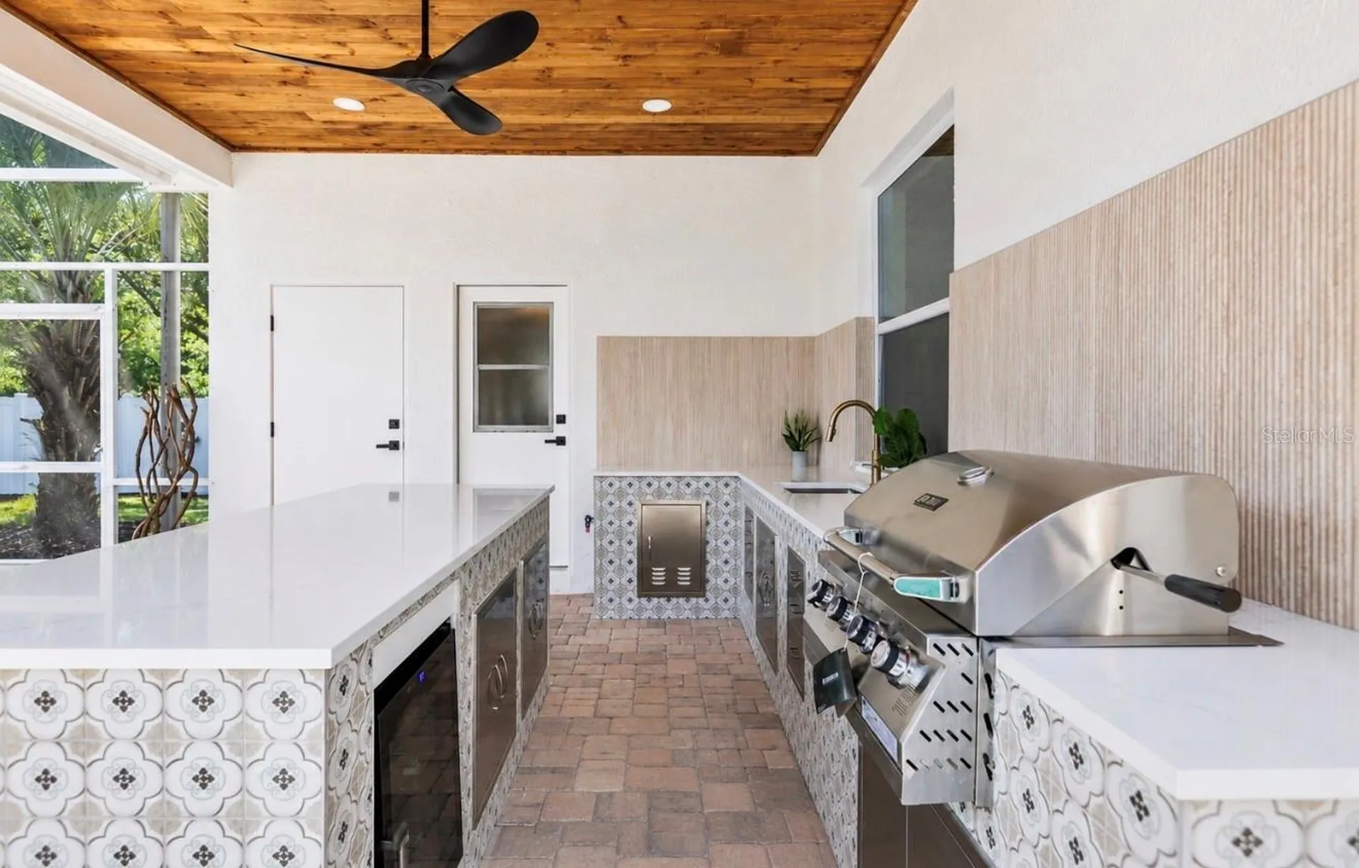 1534 E Lake Woodlands Parkway Oldsmar FL 34677