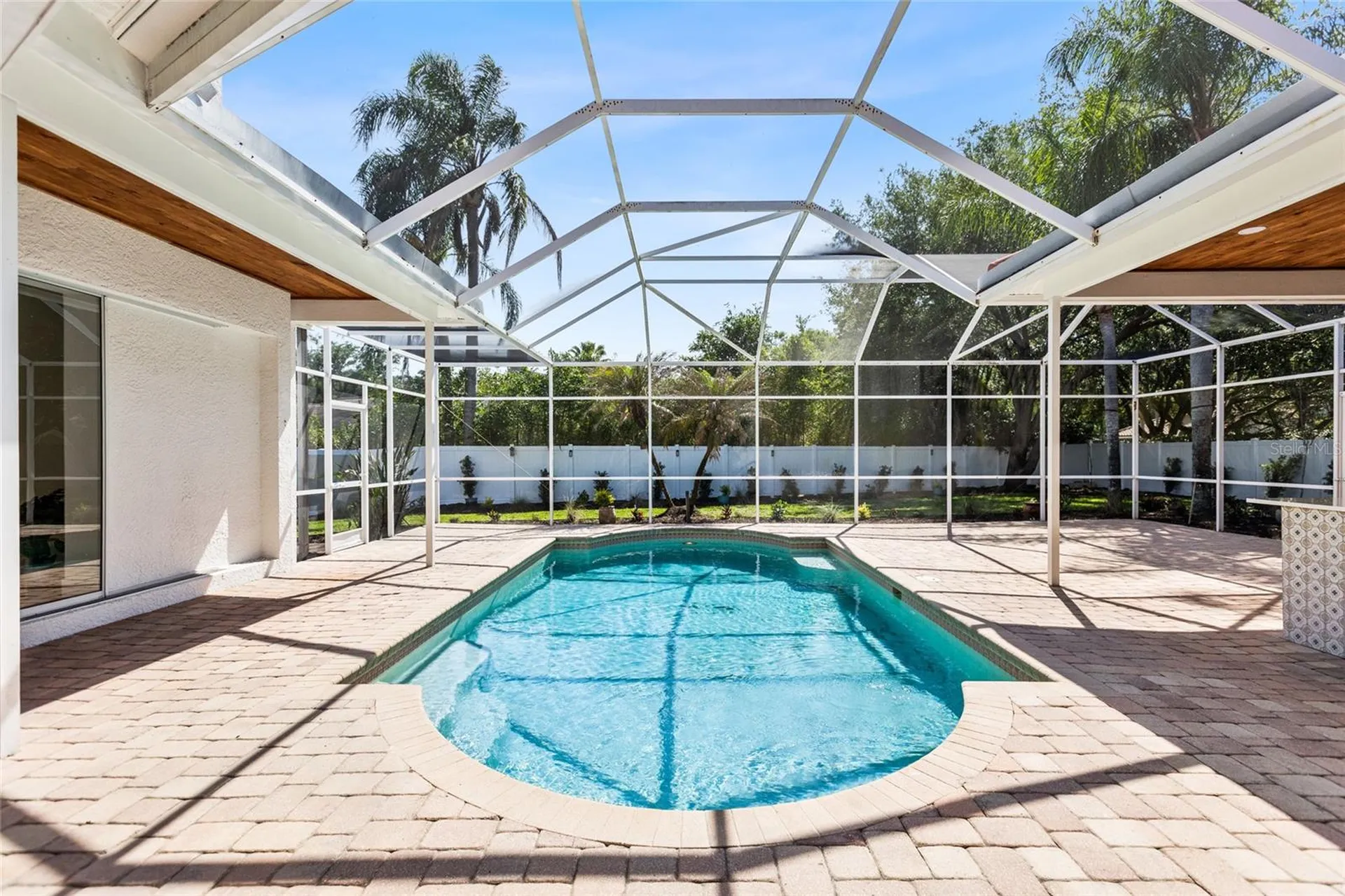 1534 E Lake Woodlands Parkway Oldsmar FL 34677