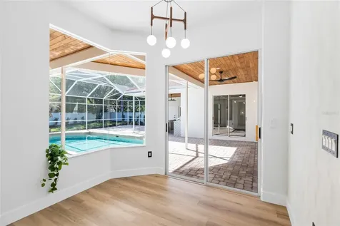 1534 E Lake Woodlands Parkway Oldsmar FL 34677