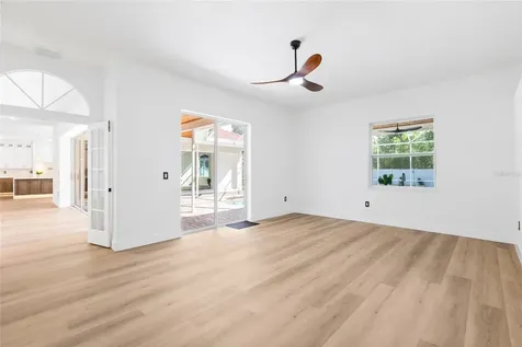1534 E Lake Woodlands Parkway Oldsmar FL 34677