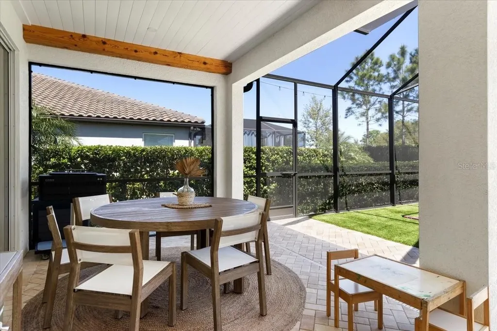 2017 Woodleaf Hammock Court Bradenton FL 34211
