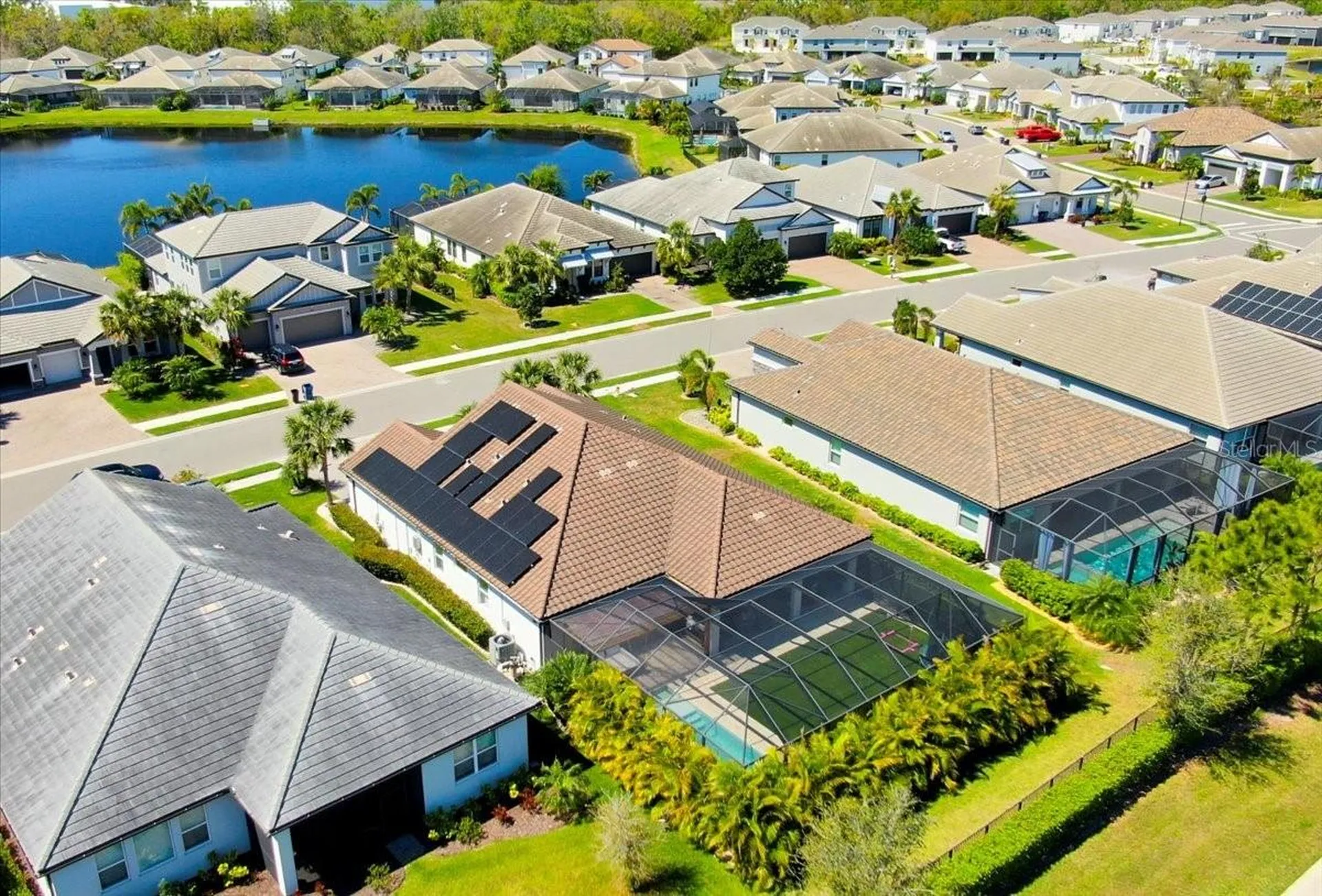 2017 Woodleaf Hammock Court Bradenton FL 34211