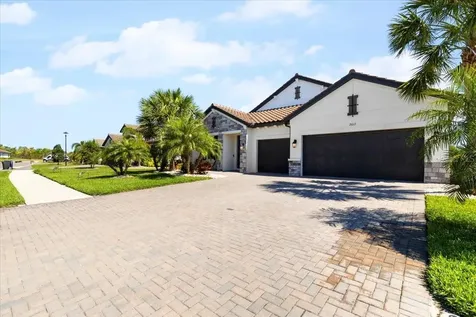2017 Woodleaf Hammock Court Bradenton FL 34211