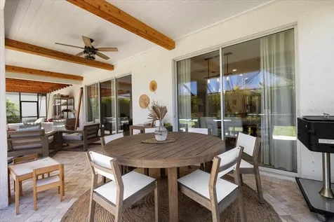 2017 Woodleaf Hammock Court Bradenton FL 34211