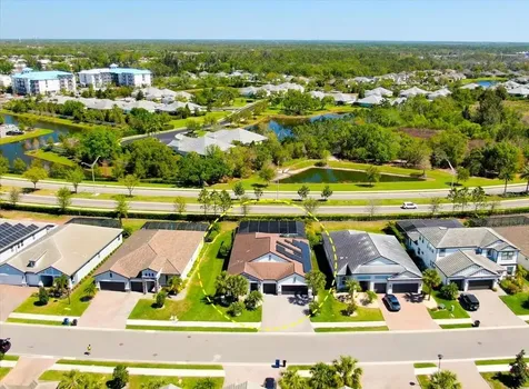 2017 Woodleaf Hammock Court Bradenton FL 34211
