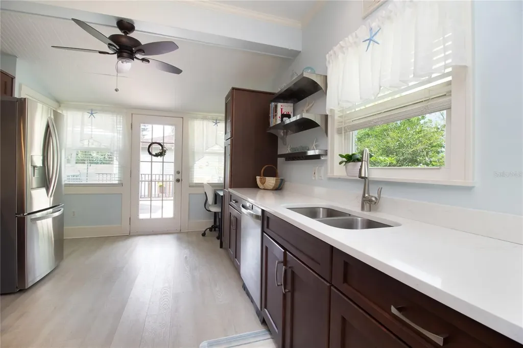 2962 Burlington Avenue N St Petersburg FL 33713