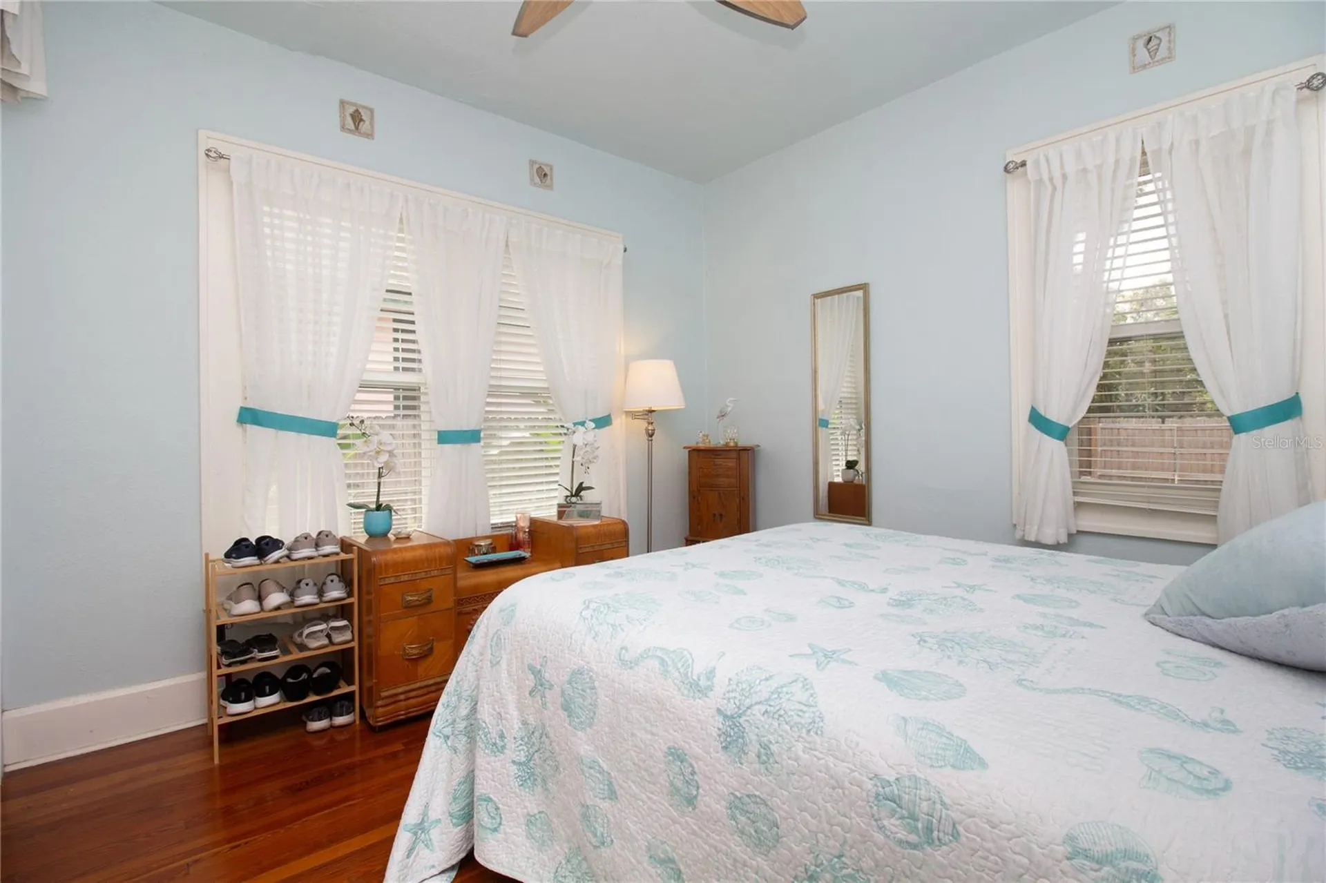 2962 Burlington Avenue N St Petersburg FL 33713