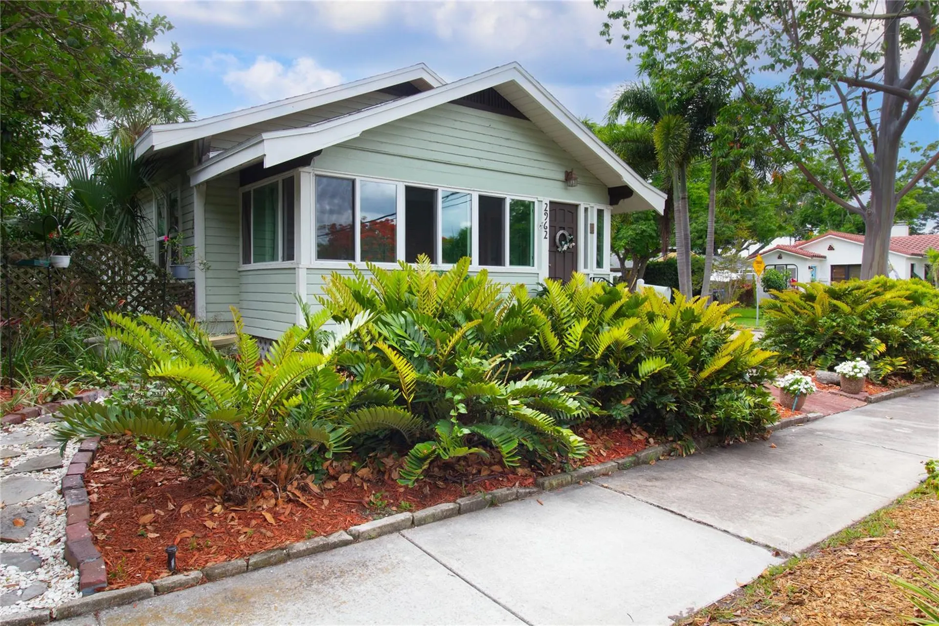 2962 Burlington Avenue N St Petersburg FL 33713