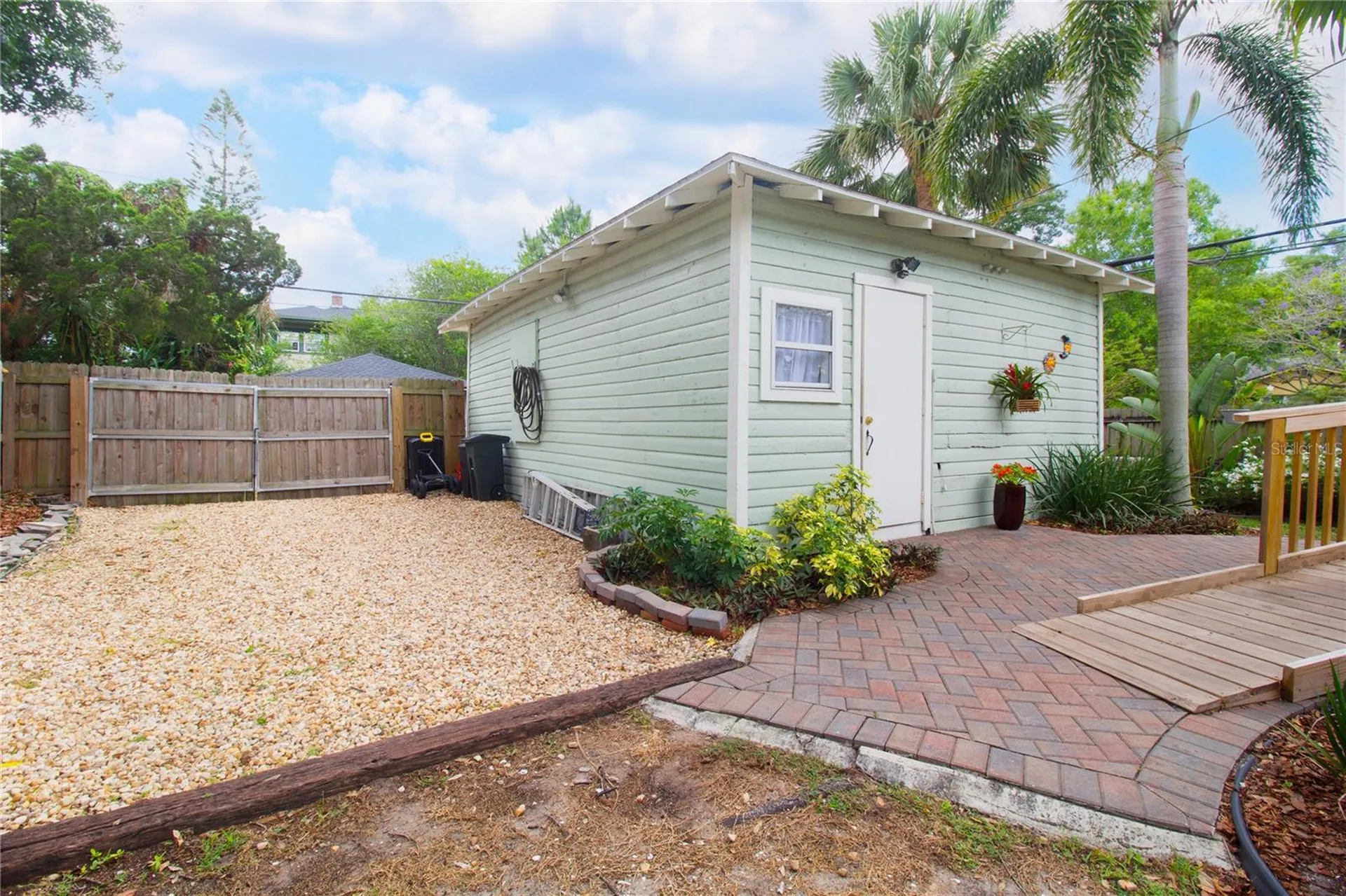 2962 Burlington Avenue N St Petersburg FL 33713