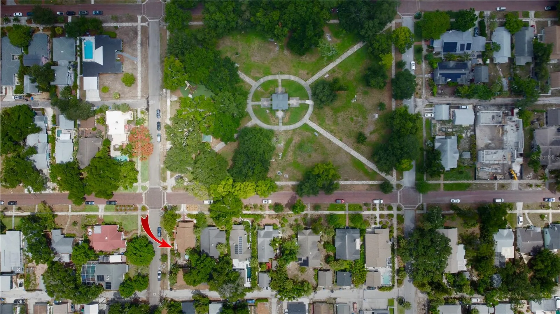 2962 Burlington Avenue N St Petersburg FL 33713