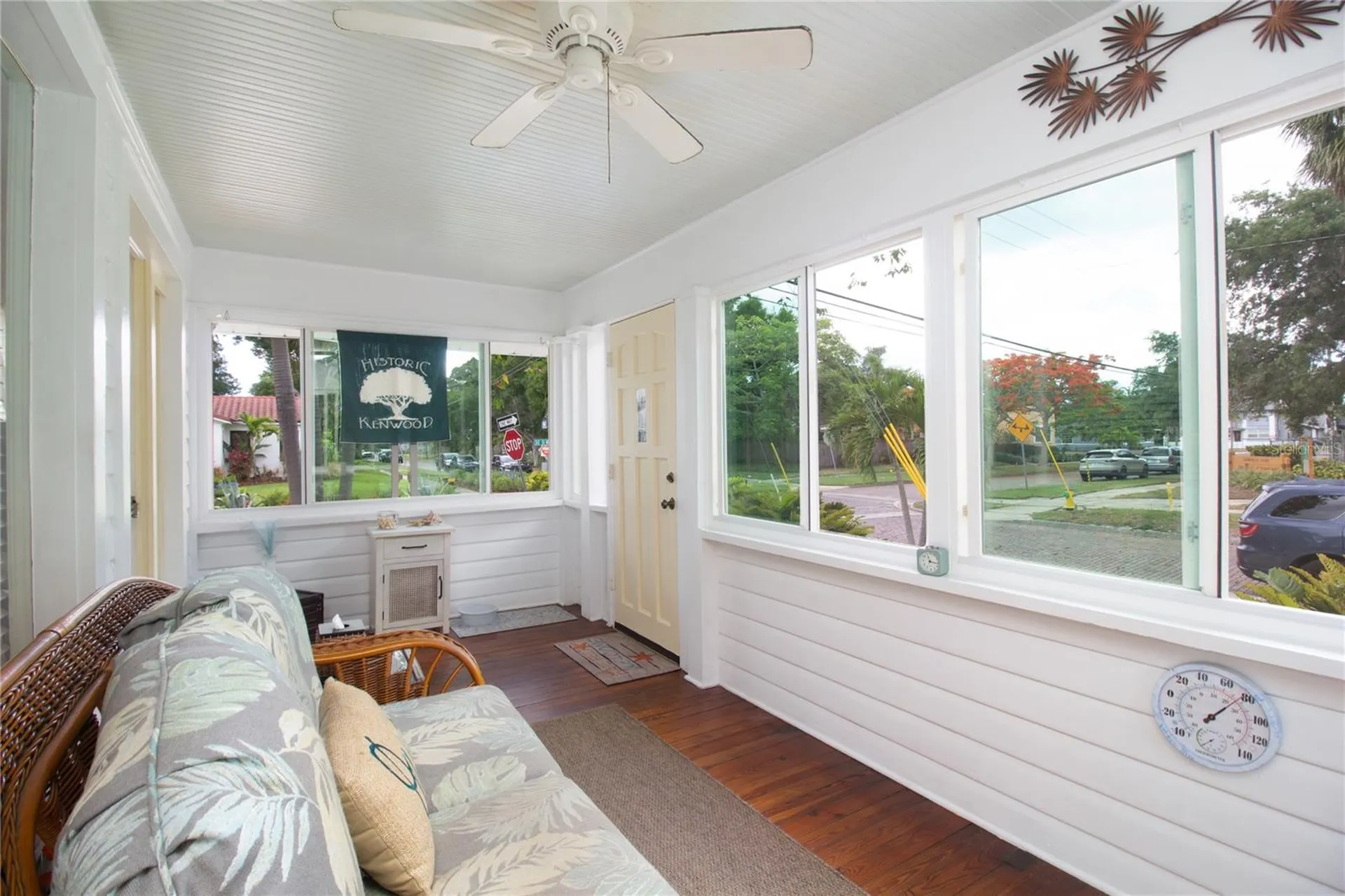 2962 Burlington Avenue N St Petersburg FL 33713