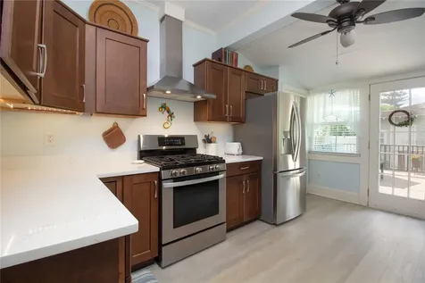 2962 Burlington Avenue N St Petersburg FL 33713