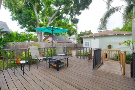 2962 Burlington Avenue N St Petersburg FL 33713