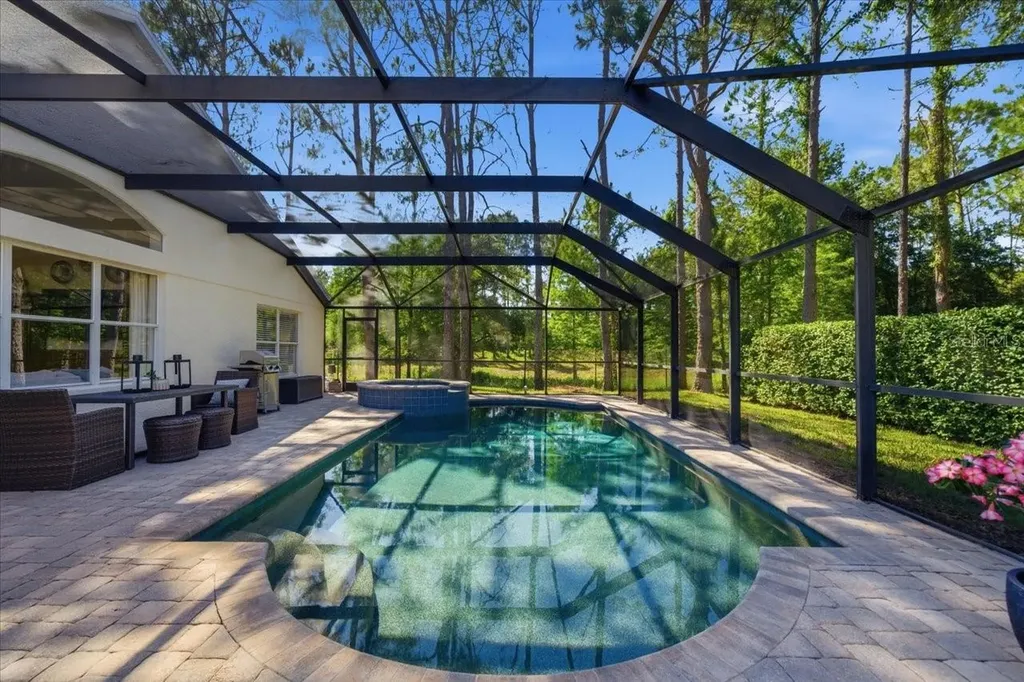 5907 Lourdes Way Lutz FL 33558