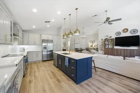 5907 Lourdes Way Lutz FL 33558