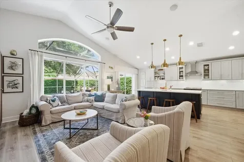 5907 Lourdes Way Lutz FL 33558