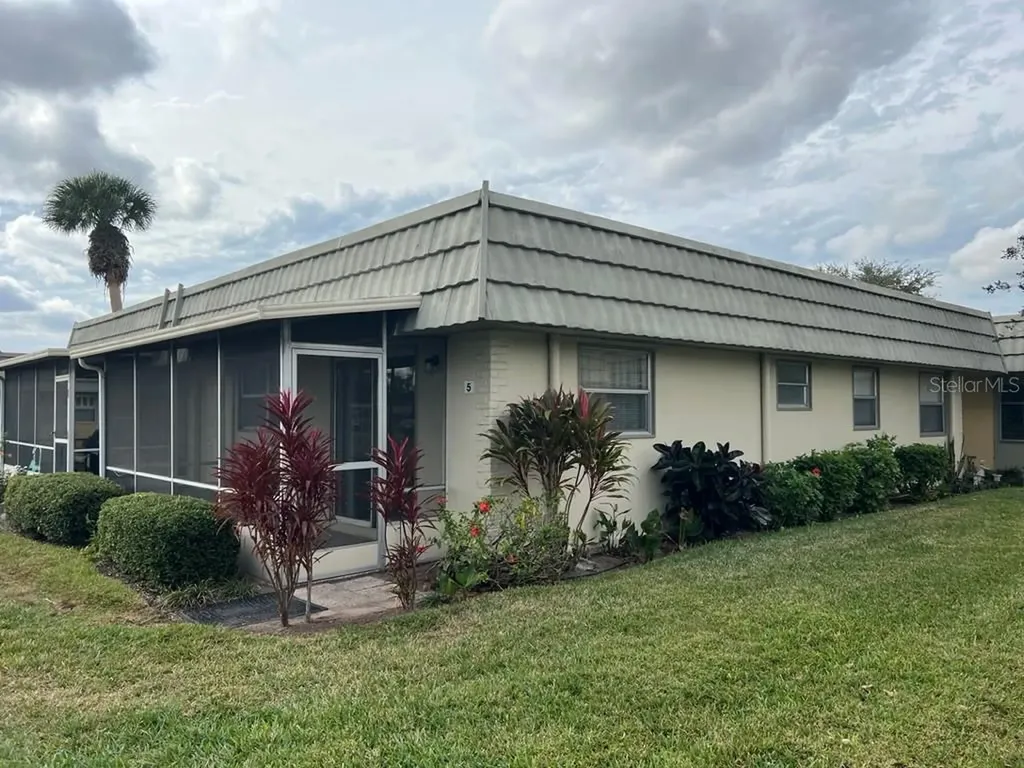 201 Kings Boulevard Sun City Center FL 33573