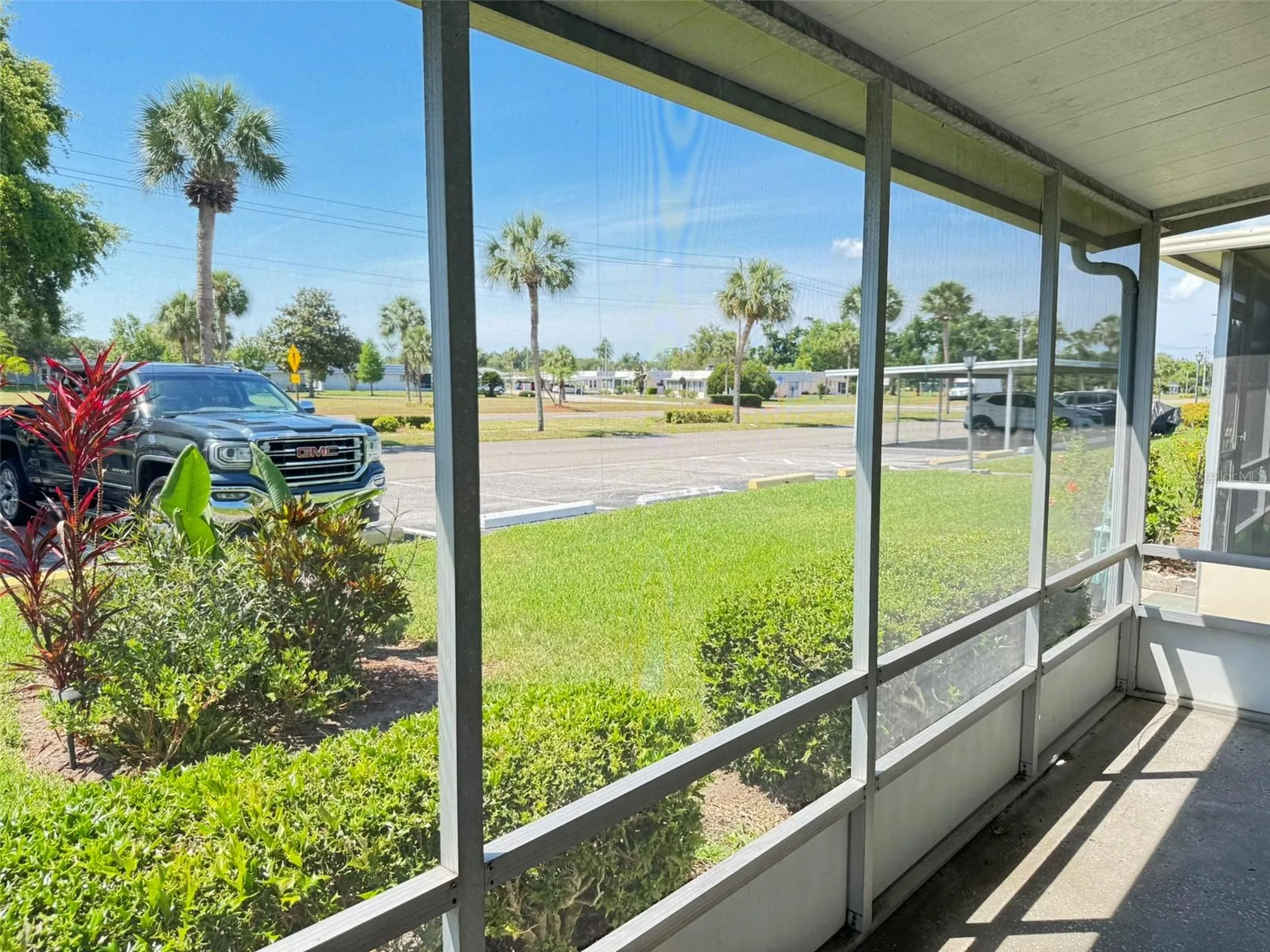 201 Kings Boulevard Sun City Center FL 33573