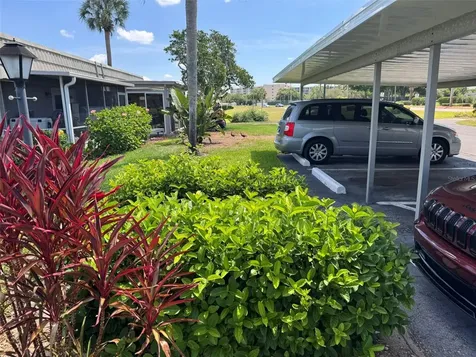 201 Kings Boulevard Sun City Center FL 33573