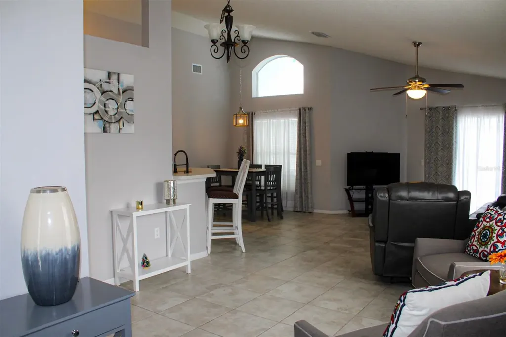 108 Grosvenor Loop Davenport FL 33897