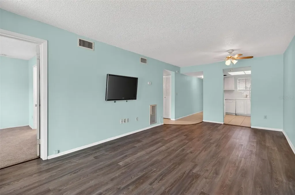 801 83rd Avenue N St Petersburg FL 33702