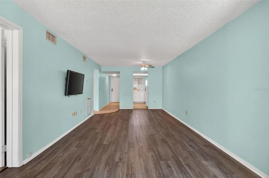 801 83rd Avenue N St Petersburg FL 33702