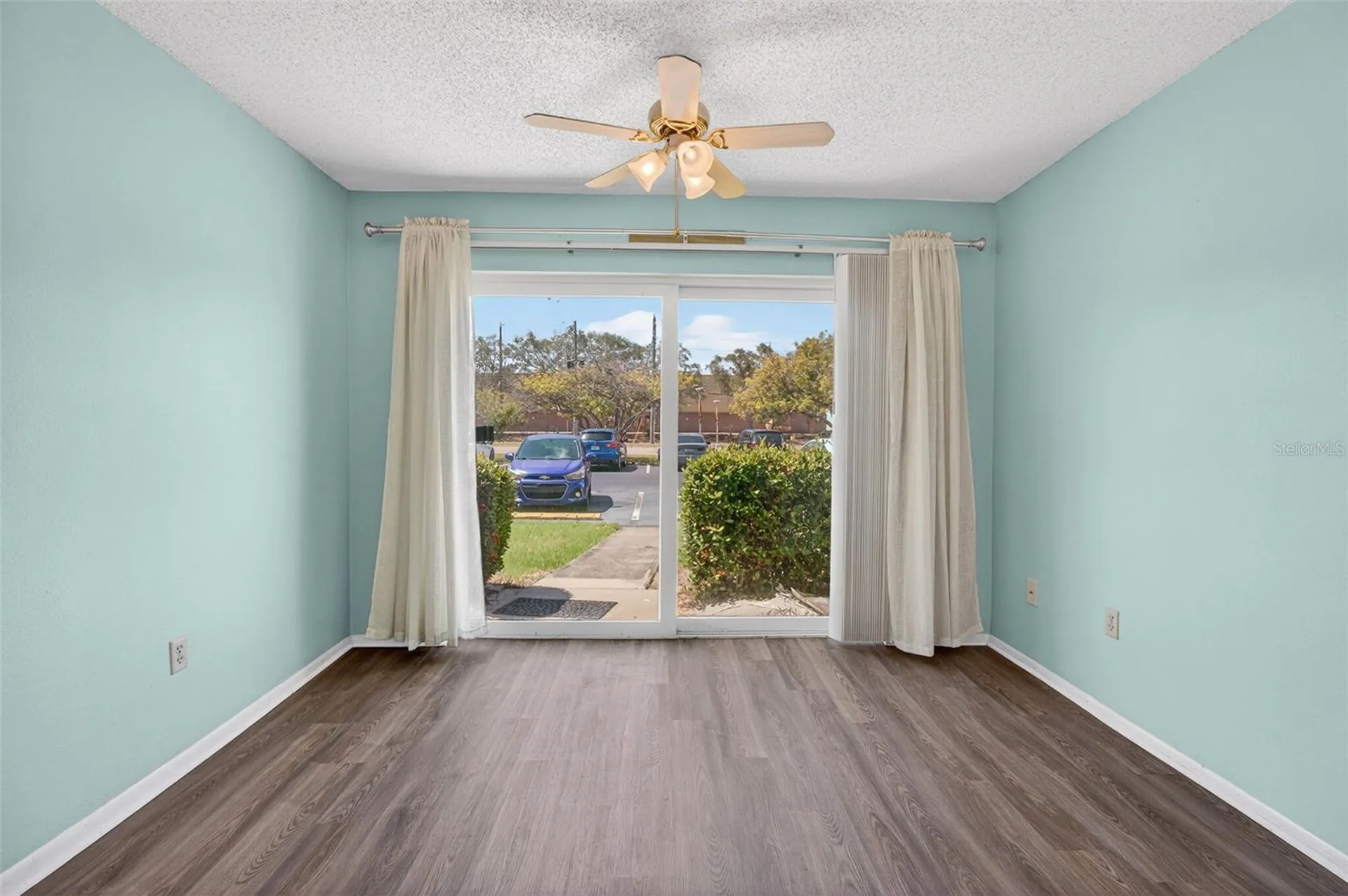 801 83rd Avenue N St Petersburg FL 33702