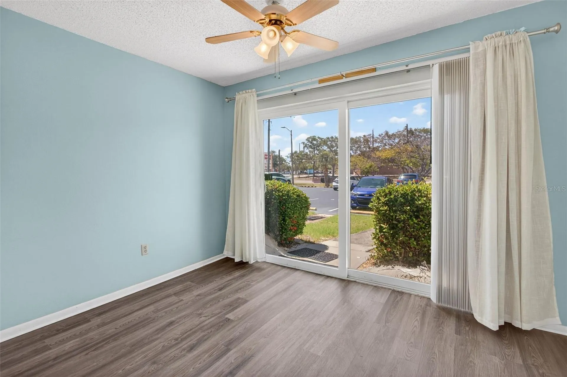 801 83rd Avenue N St Petersburg FL 33702